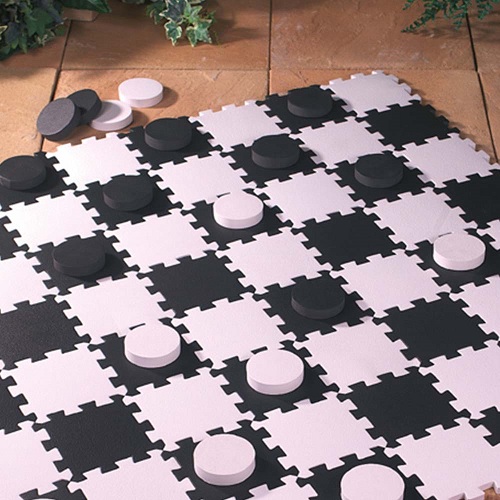 Giant Draughts