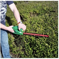 450W Mains powered hedge trimmer